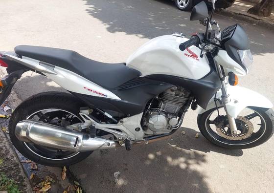 HONDA CB 300R HONDA CB 300R